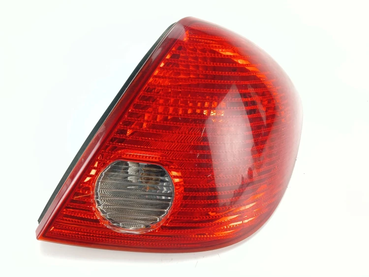 LAMPA PRAWY TYŁ PONTIAC G6 (2004-2008) 3.5 V6 203KM 08-336-1919R