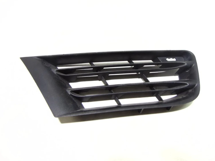 KRATKA ZDERZAKA PRAWA RENAULT MEGANE II LIFT (2005-2008)