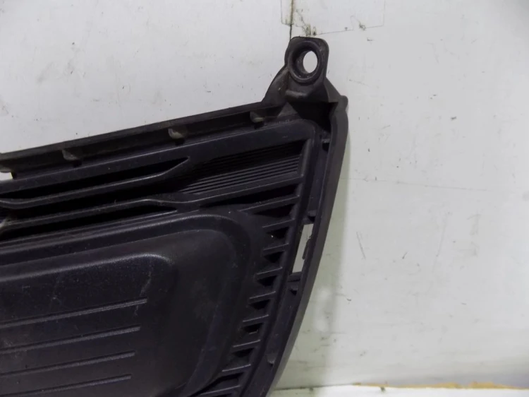 KRATKA ZDERZAKA PRAWA KIA CEED I LIFT