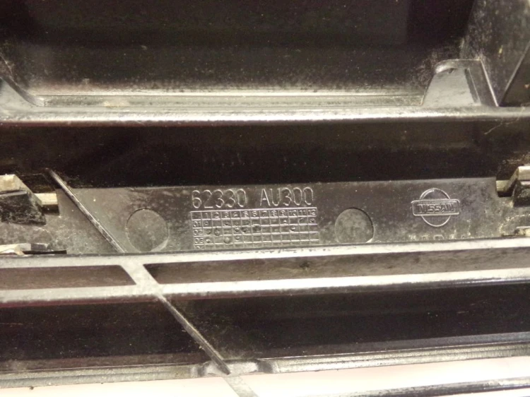 KRATKA ZDERZAKA LEWA NISSAN PRIMERA P12 1.8 16V 62330AU300
