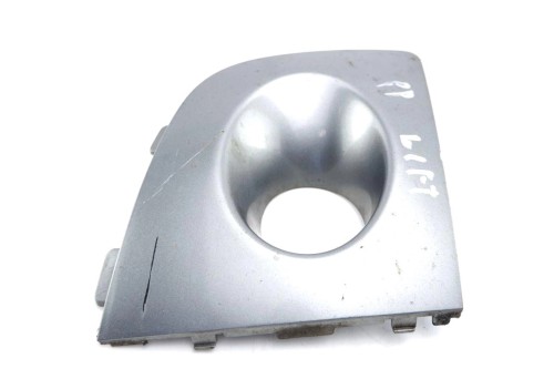 KRATKA ZDERZAKA HALOGENU PRAWA SUBARU IMPREZA II LIFT 2.0