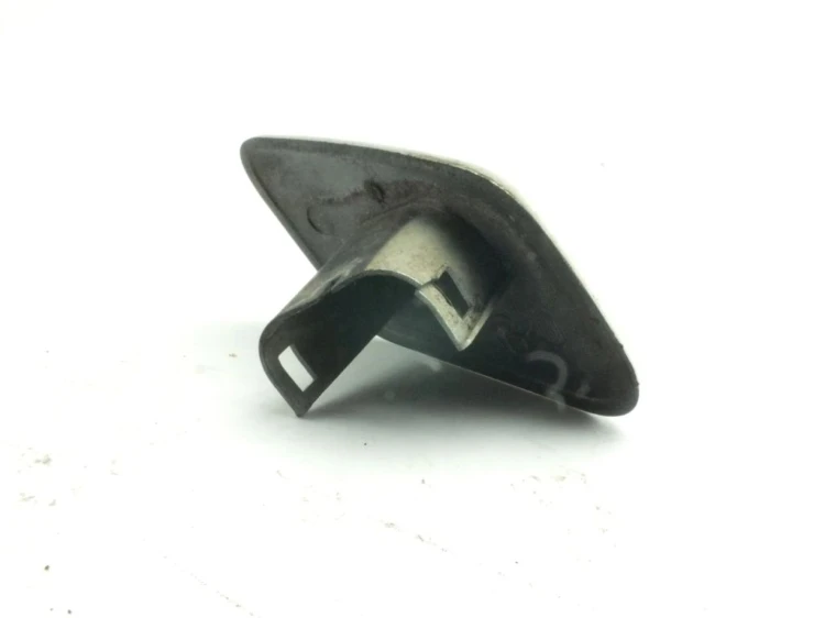 ZAŚLEPKA SPRYSKIWACZA XENON LEWA RENAULT VEL SATIS (2002-2009) 2.2 DCI