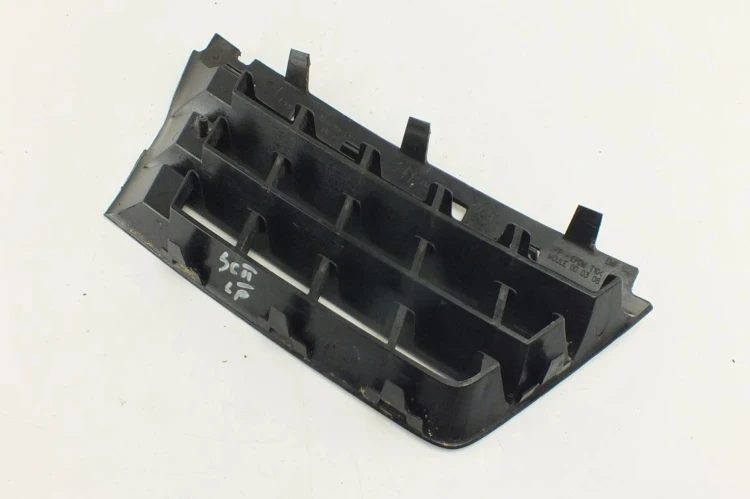 KRATKA ZDERZAKA LEWA RENAULT SCENIC II (2003-2005) 1.9 DCI