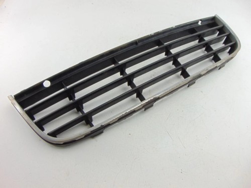 KRATKA ZDERZAKA VOLKSWAGEN GOLF V 2.0 TDI