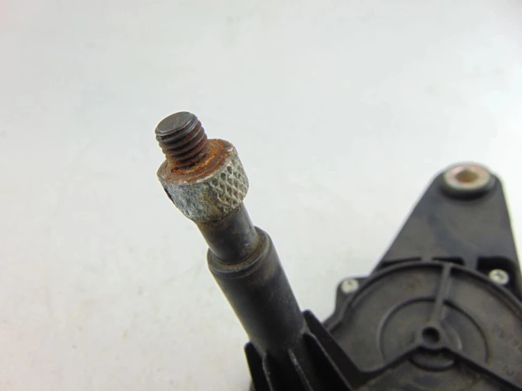 MECHANIZM WYCIERACZKI TYŁ RENAULT SCENIC II LIFT (2006-2009) 1.6 16V 820015
