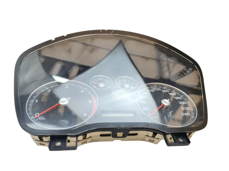 LICZNIK FORD C-MAX MK1 (2003-2007) 1.6 TDCI 109KM 4M51-10849