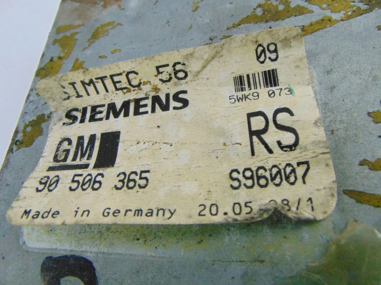 KOMPUTER STEROWNIK SILNIKA OPEL VECTRA B 1.6 16V 90506365