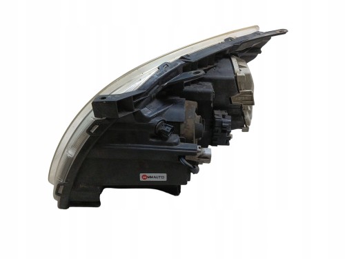LAMPA PRAWY PRZÓD TOYOTA AVENSIS T25 (2003-2006) 1.8 VVT-I 129KM