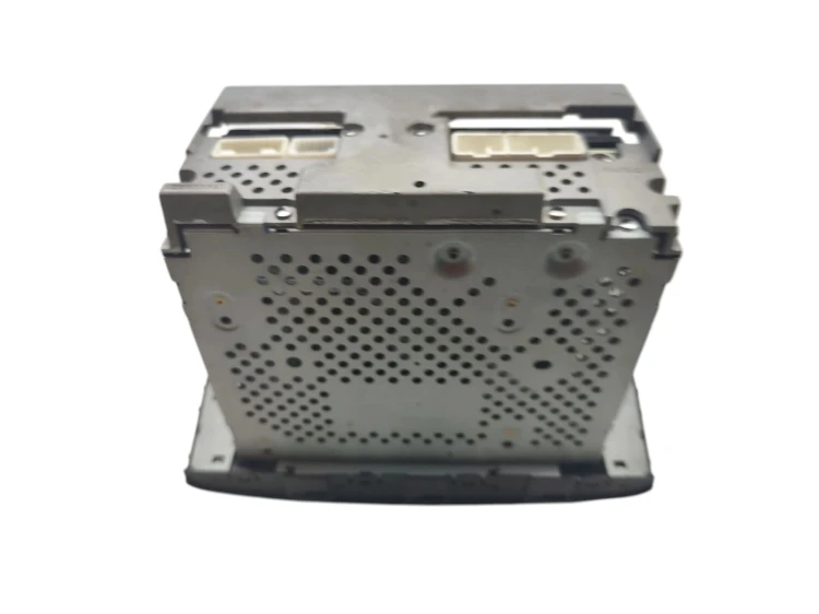 RADIO TOYOTA AVENSIS T25 (2003-2006) 1.6 16V 110KM 86120-05071