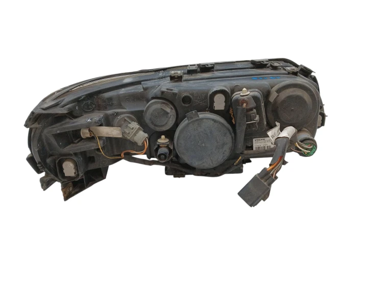 LAMPA LEWY PRZÓD VOLVO XC70 I LIFT (2004–2007) 2.5T 209KM 30678933