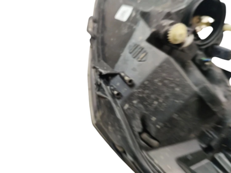 LAMPA PRAWY PRZÓD RENAULT CLIO IV (2012-2016) 10330748