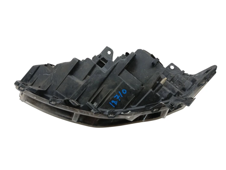 LAMPA PRAWY PRZÓD RENAULT LAGUNA III LIFT (2010-2015) 2.0 DCI 173KM 2601002