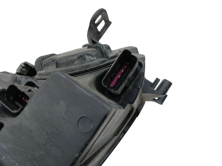 LAMPA LEWY PRZÓD RENAULT FLUENCE (2009-2012) 1.6 16V 111KM 260608656R