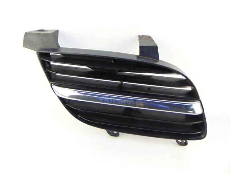 KRATKA ZDERZAKA PRAWA NISSAN ALMERA N16(2000-2006) 1.5 DCI