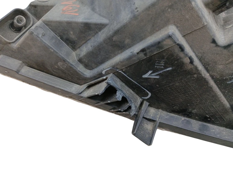 LAMPA PRAWY PRZÓD NISSAN QASHQAI J10 (2007-2009) 1.5 DCI 106KM 26010-JD90A