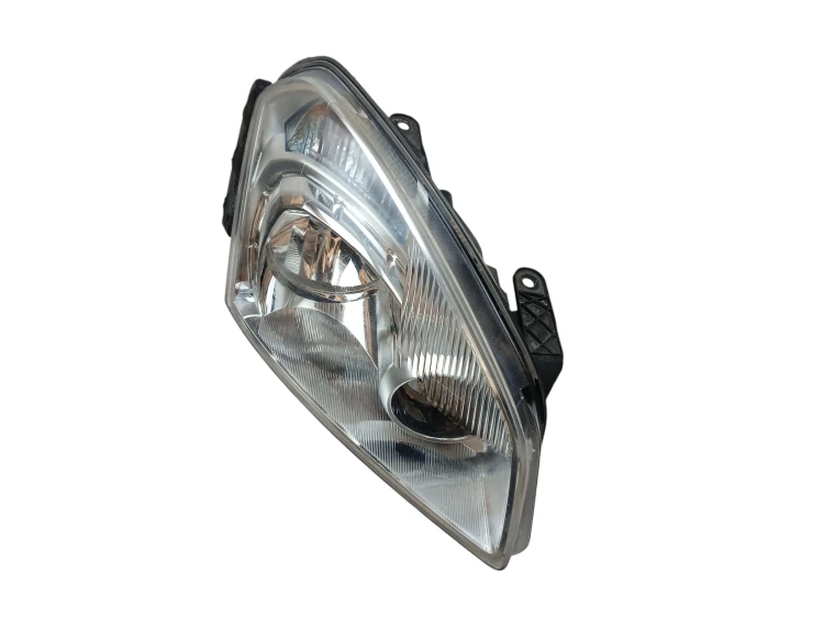 LAMPA PRAWY PRZÓD NISSAN QASHQAI J10 (2007-2009) 1.5 DCI 106KM 26010-JD90A