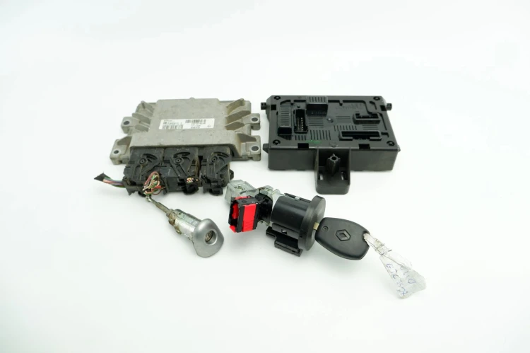 ZESTAW STARTOWY RENAULT CLIO III LIFT (2009-2012) 1.2 16V 237101907R