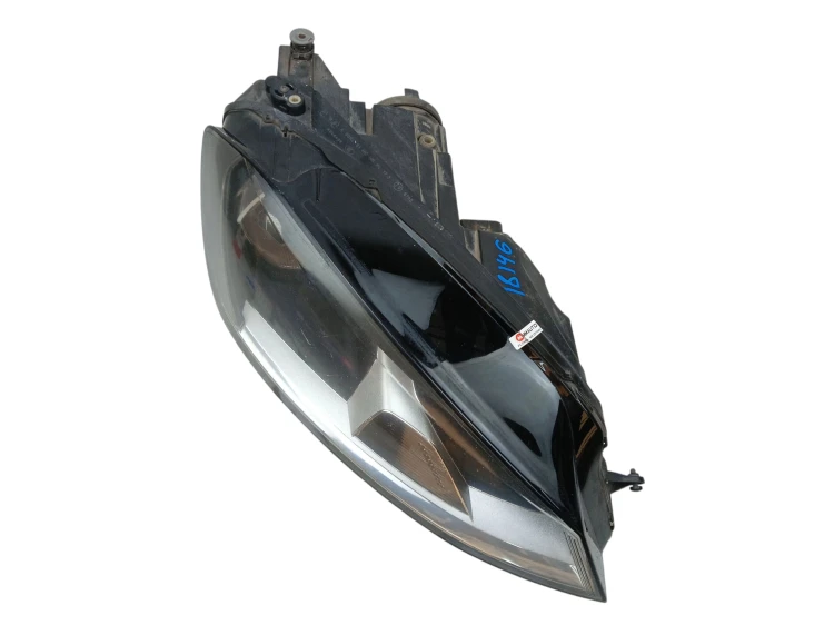 LAMPA PRAWY PRZÓD VOLKSWAGEN GOLF VII (2012-2016) 1.6 TDI 90KM 5G1941006