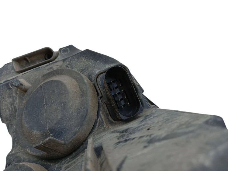 LAMPA PRAWY PRZÓD VOLKSWAGEN GOLF VII (2012-2016) 1.6 TDI 90KM 5G1941006