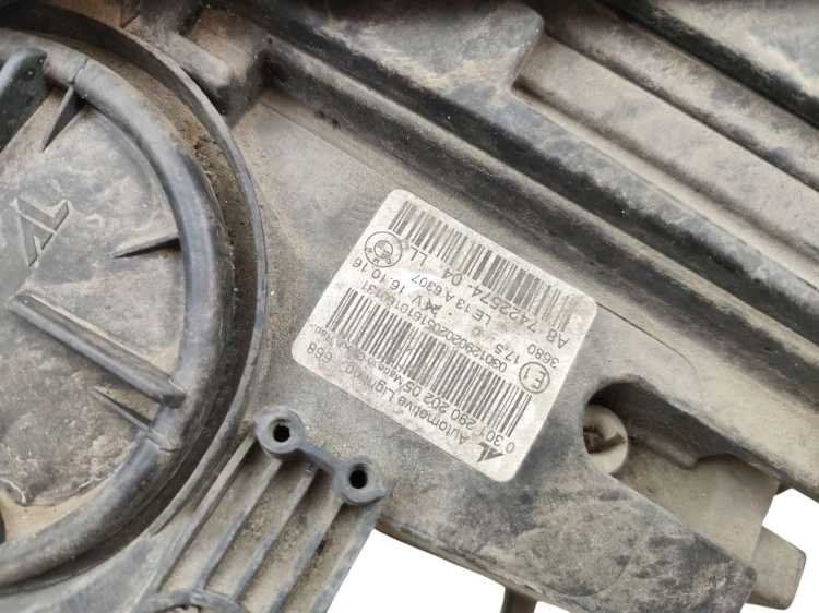 LAMPA PRAWY PRZÓD BMW 2 F46 GRAN TOURER (2014-2018) 1.5 D 116KM 7422574