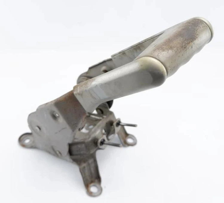 DŹWIGNIA HAMULCA RĘCZNEGO RENAULT MEGANE II (2002-2005) 8200273005