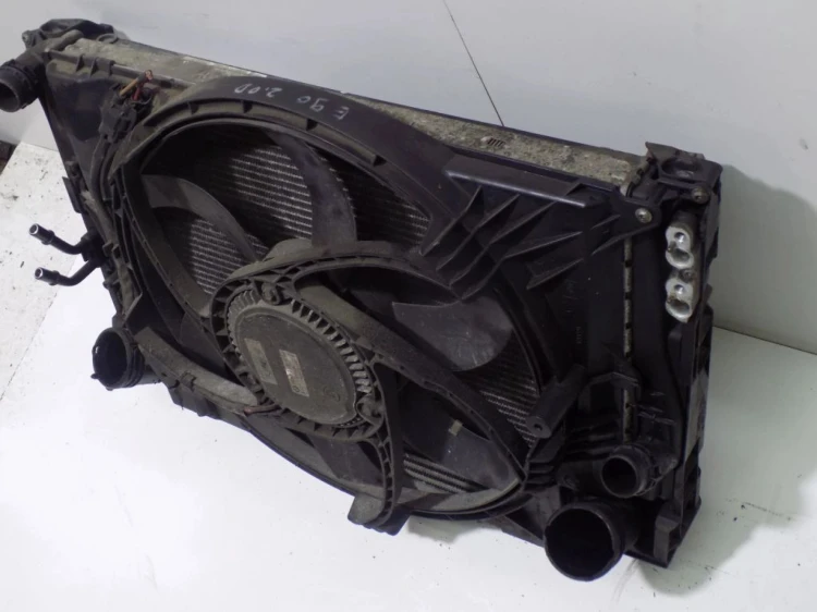 CHŁODNICE KOMPLET BMW E90 (2004-2008)