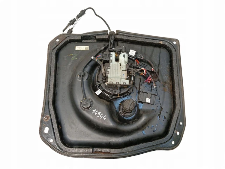 ZBIORNIK ADBLUE VOLKSWAGEN PASSAT B6 (2005-2010) 2.0 TDI 143KM F01C190013