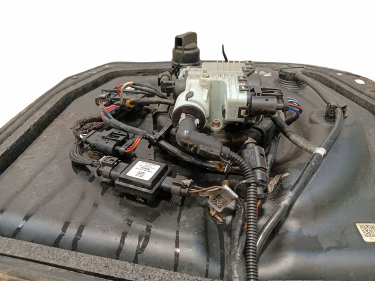 ZBIORNIK ADBLUE VOLKSWAGEN PASSAT B6 (2005-2010) 2.0 TDI 143KM F01C190013