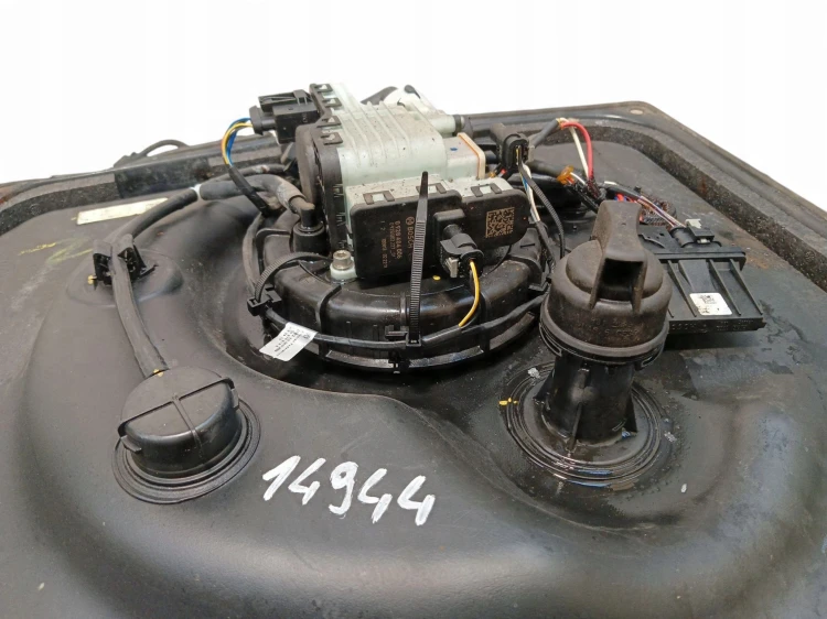 ZBIORNIK ADBLUE VOLKSWAGEN PASSAT B6 (2005-2010) 2.0 TDI 143KM F01C190013