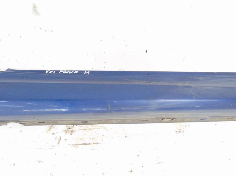 LISTWA PROGOWA PRAWA BMW E81 LIFT(2007-2011) 2.0 D
