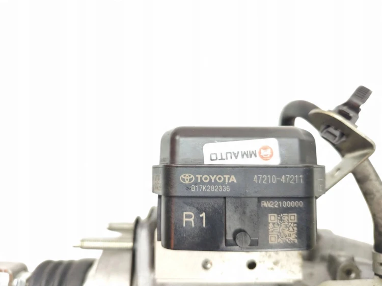 SERWO HAMULCOWE TOYOTA PRIUS IV (2016-2019) 1.8 HYBRID 122KM 47210-47211