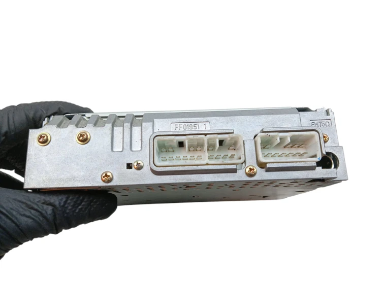RADIO TOYOTA YARIS I (1999-2003) 1.4 D4D 75KM 86110-52140, 86120-52390