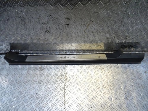 LISTWA PROGOWA PRAWY PRZÓD MERCEDES CL500 W215