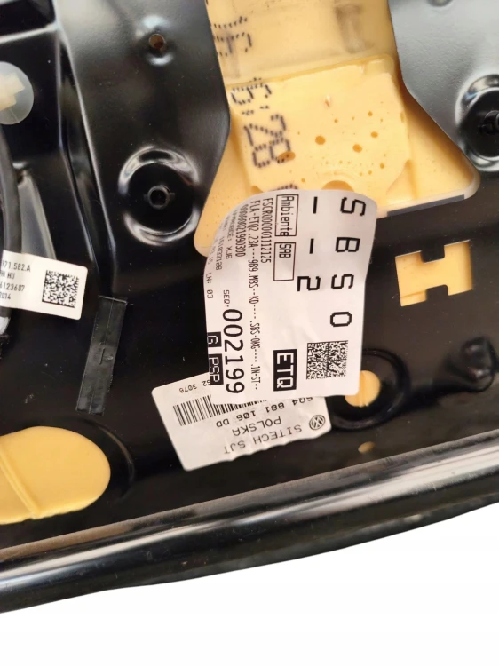 FOTEL PRAWY PRZÓD SKODA FABIA III (2014-2018) 1.4 TDI 105KM 6Q4881106DD