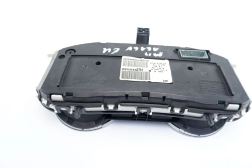 LICZNIK RENAULT MEGANE II (2002-2005) 1.6 16V 8200462281