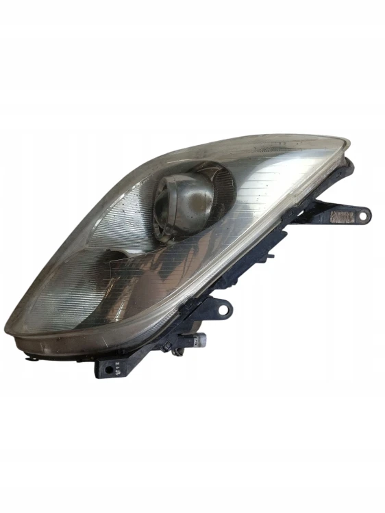 LAMPA PRAWY PRZÓD TOYOTA AVENSIS T25 (2003-2006) 2.0 D4D 116KM