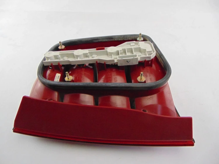 LAMPA LEWY TYŁ SKODA FABIA I 6Y 1.4 mpi 6Y9945095B