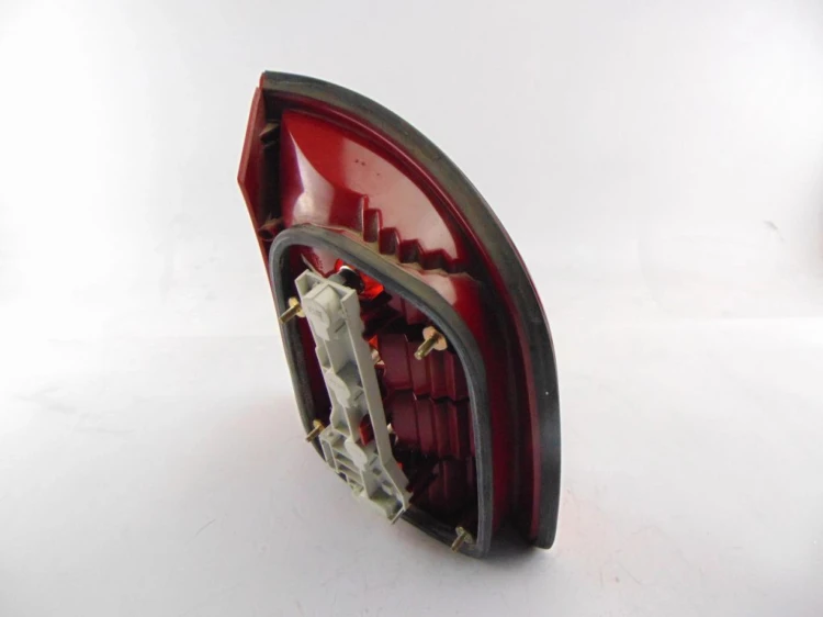 LAMPA LEWY TYŁ SKODA FABIA I 6Y 1.4 mpi 6Y9945095B