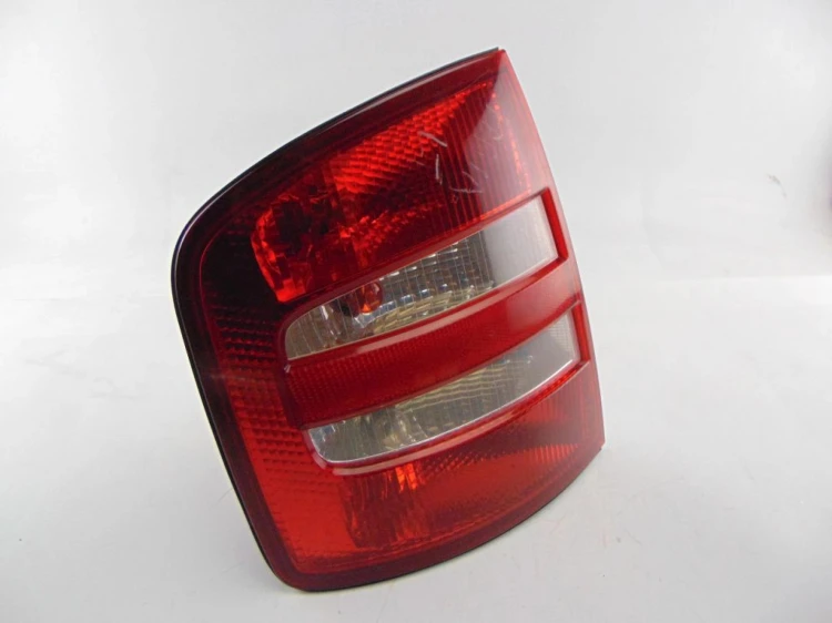 LAMPA LEWY TYŁ SKODA FABIA I 6Y 1.4 mpi 6Y9945095B