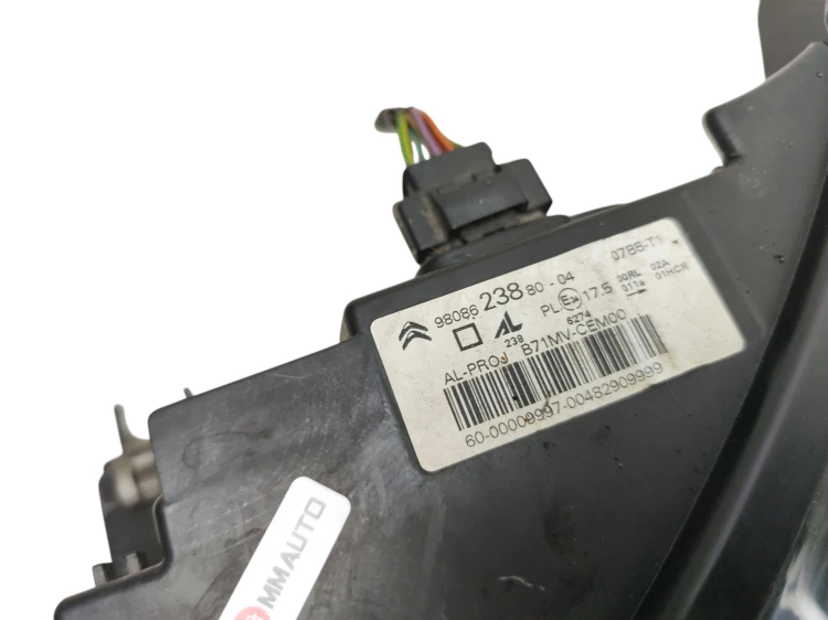 LAMPA LEWY PRZÓD CITROEN C4 II B7 LIFT (2015-2018) 1.2 THP 130KM 9808623880