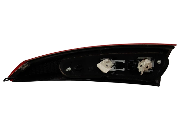 LAMPA LEWY TYŁ VOLVO XC70 I LIFT (2004–2007) 2.5T 209KM