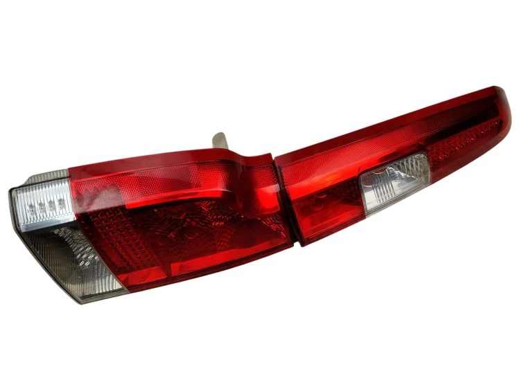 LAMPA LEWY TYŁ VOLVO XC70 I LIFT (2004–2007) 2.5T 209KM