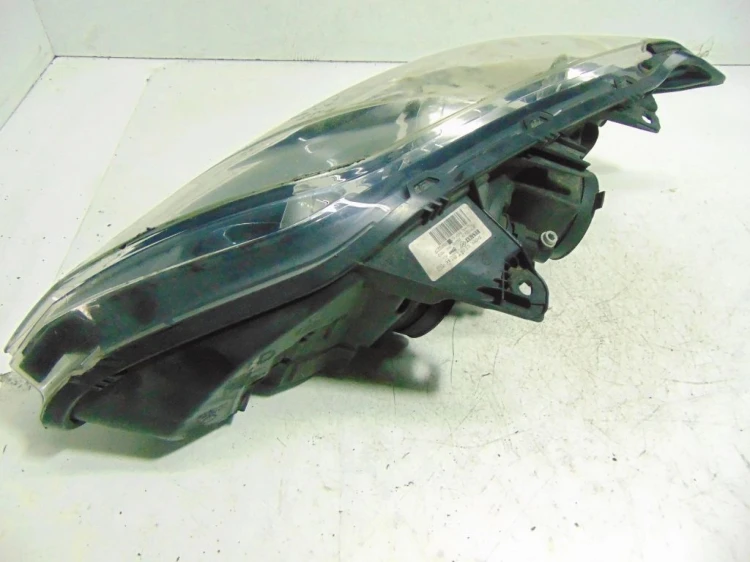 LAMPA PRAWY PRZÓD RENAULT LAGUNA III (2007-) 2.0 DCI