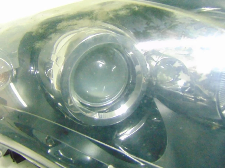LAMPA PRAWY PRZÓD RENAULT LAGUNA III (2007-) 2.0 DCI