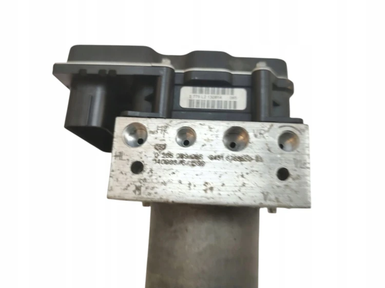POMPA ABS BMW X1 E84 LIFT (2012-2015) 2.0 D 143KM 6768550-01