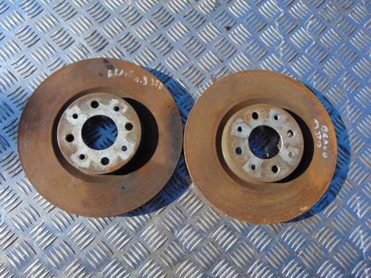 TARCZE HAMULCOWE PRZÓD FIAT BRAVO II 1.9JTD
