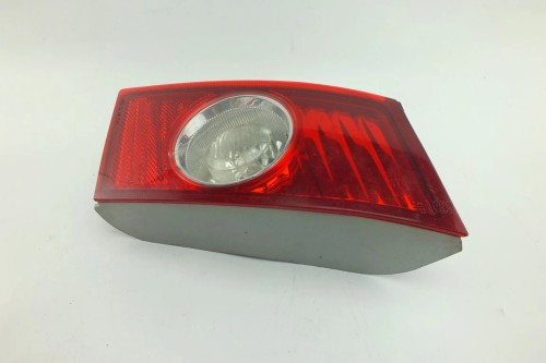 LAMPA PRAWY TYŁ W KLAPE CHEVROLET EPICA