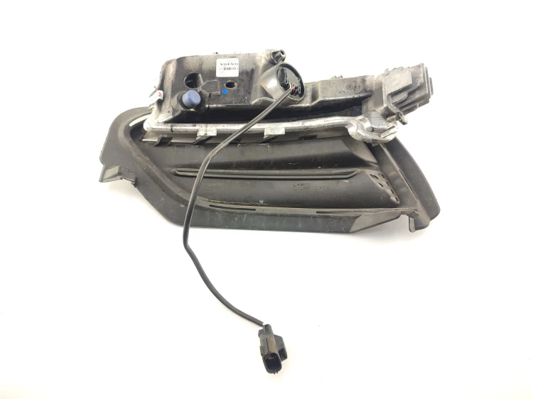 HALOGEN PRAWY VOLVO V60 I LIFT (2013-2018) 2.0 D4 190KM 31420396