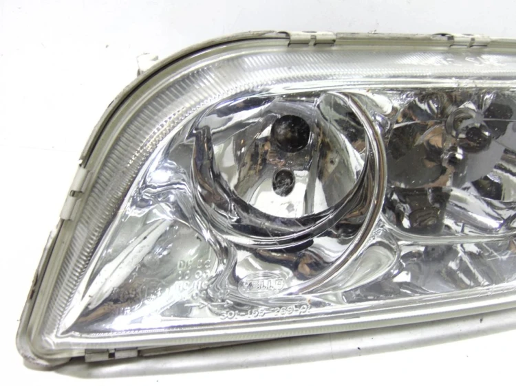 LAMPA LEWY PRZÓD VOLVO S40