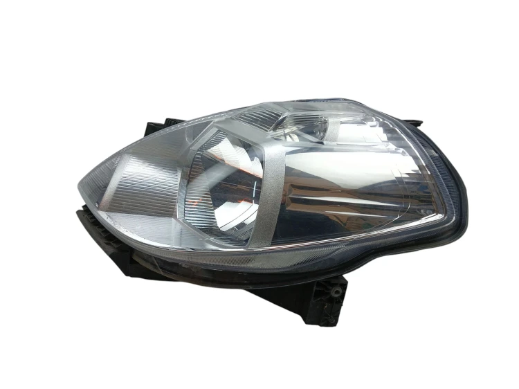 LAMPA LEWY PRZÓD NISSAN TIIDA (2004-2012) 1.6 16V 110KM 26080-EM00A
